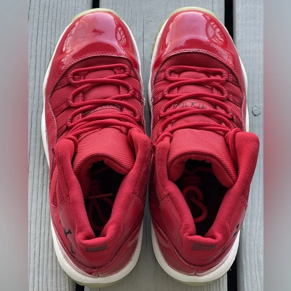 Air Jordan 11 Retro Win Like 96 Gradeschool Size 7Y Or Wmns Size 8.5 378038-623 - Picture 7 of 12